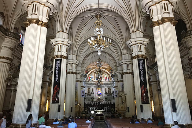Interior de la Catedral Metropolitana. Foto © Silvia Lucero