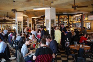 Schiller's Liquor Bar en NYC. Foto © Patrick Mreyen