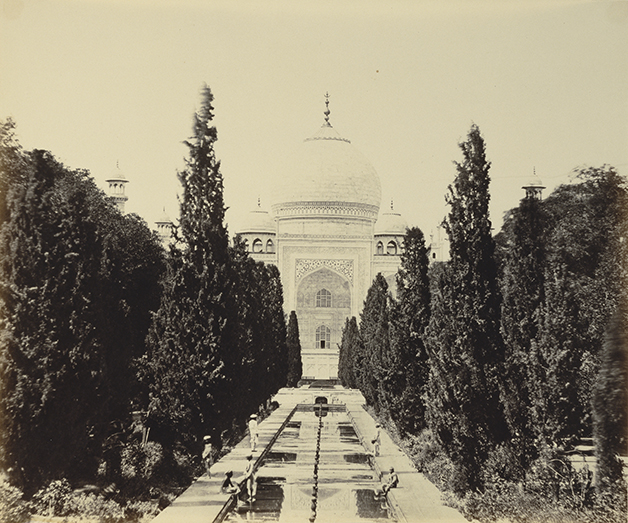 Felice Beato, photographer (English, born Italy, 1832 - 1909) Henry Hering, printer (British, 1814 - 1893) Entrance View of the Taj, negative 1859; print 1862, Albumen silver print Image: 25.4 x 30.8 cm (10 x 12 1/8 in.) Mount: 37.3 x 45.7 cm (14 11/16 x 18 in.) The J. Paul Getty Museum, Los Angeles. Digital image courtesy of the Getty's Open Content Program.
