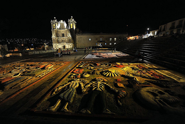 Tapete de arena de Oaxaca. Foto tomada de la página del H. Ayuntamiento de Oaxaca