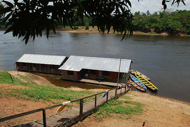 Campamento en el Amazonas. Foto © Patrick Mreyen