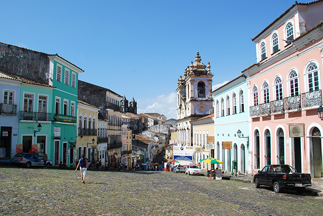 Barrio Pelourinho en el Centro Histórico de Salvador de Bahía. Foto © Patrick Mreyen