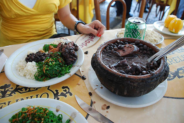 Feijoada en Río de Janeiro. Foto © Patrick Mreyen