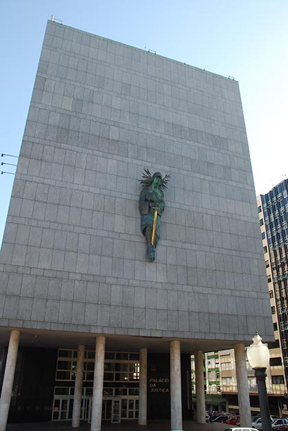 Palacio de Justicia. Foto © Patrick Mreyen