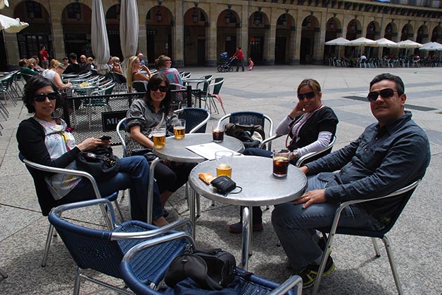 En San Sebastián con grandes amigos mexicanos. Foto © Patrick Mreyen