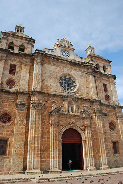 Iglesia de San Pedro Claver. Aquí se encuentran los restos de San Pedro Claver, considerado el santo de los esclavos. Foto © Patrick Mreyen