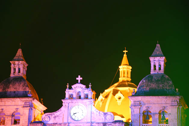 Cartagena de noche. Foto © Silvia Lucero