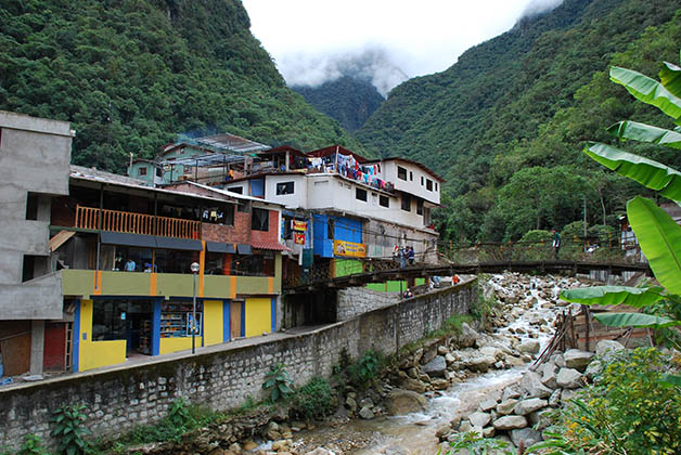 Pueblo de Aguas Calientes. Foto © Patrick Mreyen