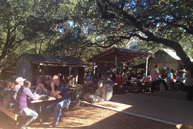 Luckenbach, tampoco está abandonado. Foto © Silvia Lucero