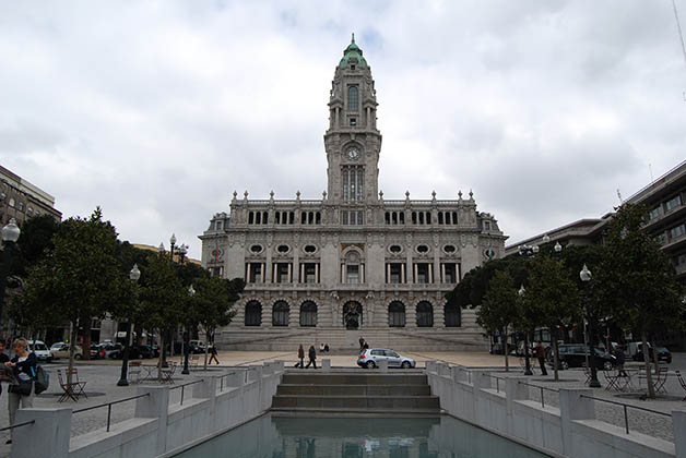 Ayuntamiento de Oporto. Foto © Silvia Lucero