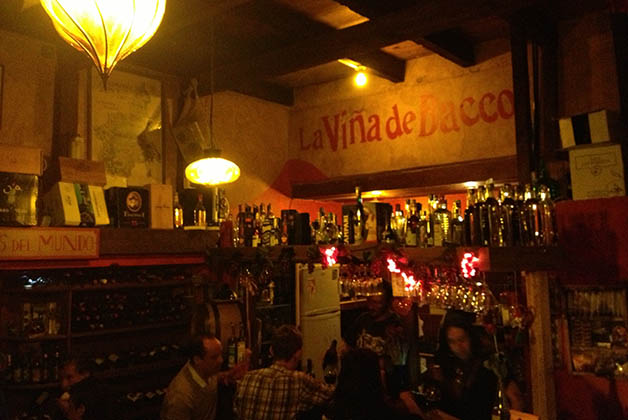 Bar de vinos La Viña de Bacco. Foto © Patrick Mreyen