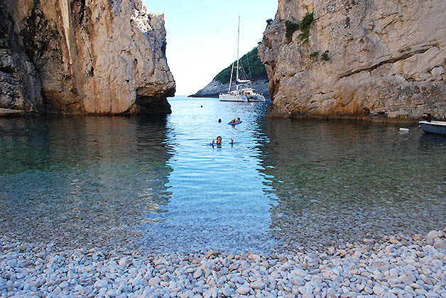 Playa maravillosa de Croacia. Foto © Patrick Mreyen