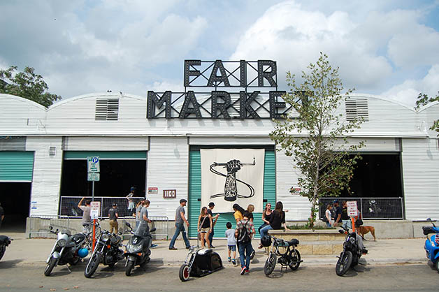 El show se realizó en el Fair Market al este de Austin. Foto © Silvia Lucero