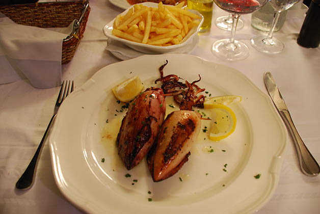 Según Patrick éstos son los mejores calamares que ha comido en su vida. Foto © Patrick Mreyen