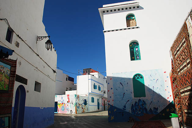 Lo que más me gustó de Asilah, fue ver el arte en sus murales, le daba un aire diferente a la ciudad. Foto © Silvia Lucero