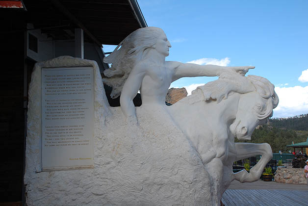 Se supone que así quedará al finalizarse el monumento. Foto © Patrick Mreyen