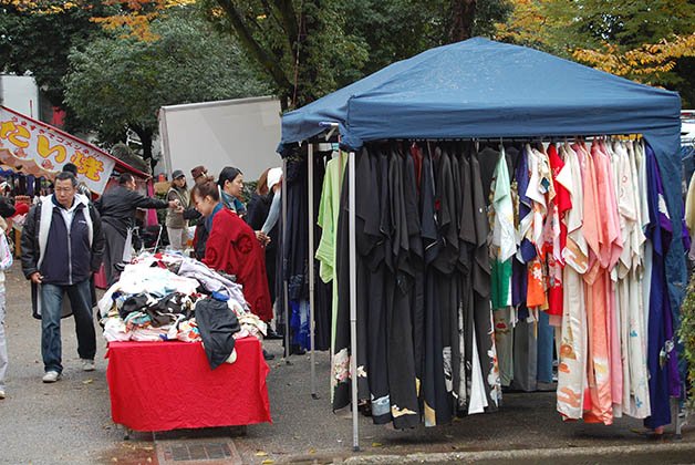 Nos tocó el mercado donde compramos kimonos que obviamente nunca usamos. Foto © Silvia Lucero