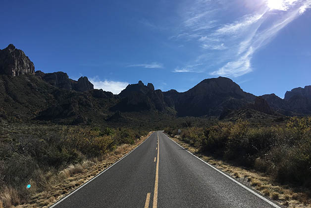 Entrando al Big Bend National Park en Texas. Foto © Patrick Mreyen