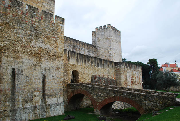 Castillo de San Jorge. Foto © Patrick Mreyen