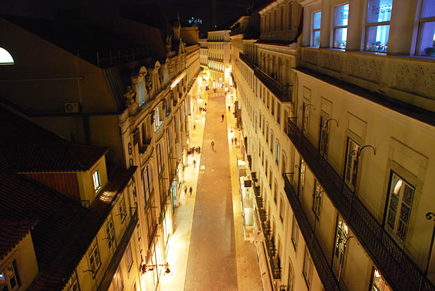 Vista a la parte Baja desde Chiado. Foto © Patrick Mreyen