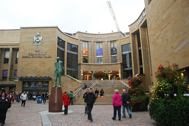 El edificio de en Buchanan St. Foto © Patrick Mreyen