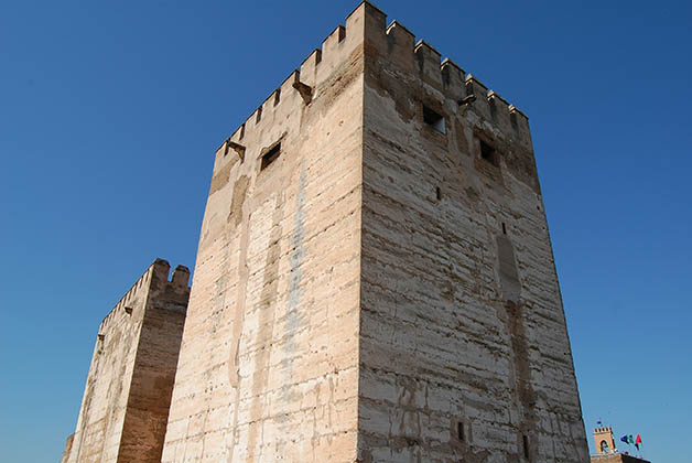 Torre del Homenaje en la Alcazaba de la Alhambra. Foto © Silvia Lucero