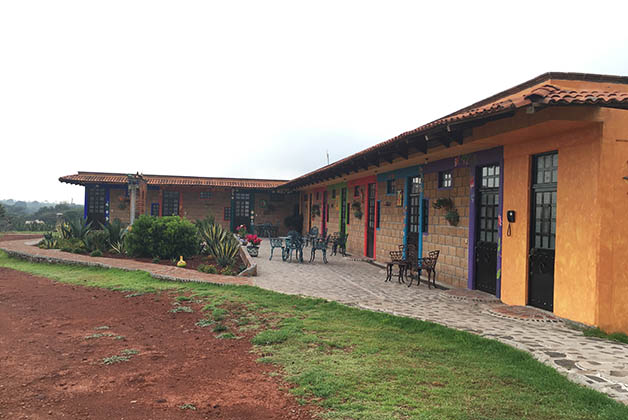 Habitaciones temáticas del área 'el pueblito', muy cerca de las caballerizas. Foto © Silvia Lucero