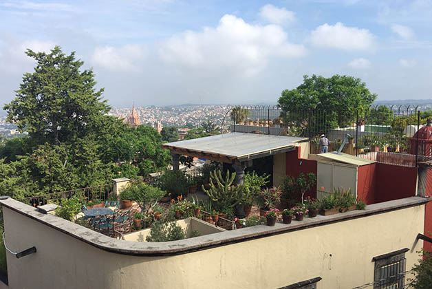 Vistas de la terraza donde se encuentra el bar. Foto © Patrick Mreyen