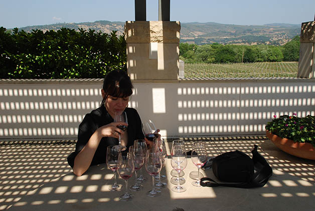 Opus One fue la bodega donde más pagamos, donde menos nos sirvieron y de pilón las mesas estaban llenas de vasos sucios. Foto © Patrick Mreyen