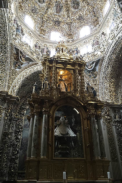 Capilla del Rosario, en la foto no se ve ni la mitad de lo impresionante que es en persona. Foto © Silvia Lucero