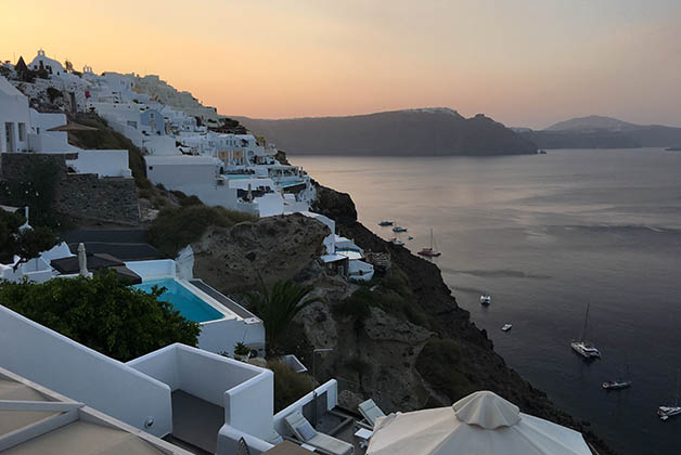 Amanecer en Oia, Santorini. Foto © Silvia Lucero