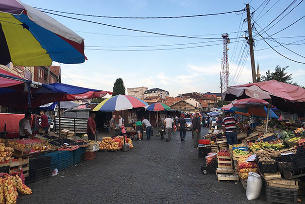 Mercado en el área del Bazar. Foto Silvia Lucero