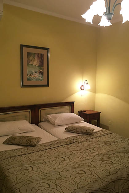 Nuestra habitación en el Hotel Villa Fortuna. Foto © Silvia Lucero